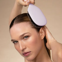 Kitsch Smooth & Polish Brush - Soft Violet