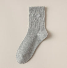 Embroidered Bow Crew Socks