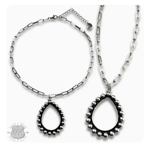 Western Beaded Teardrop Necklace
