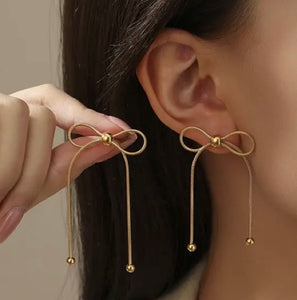 Maddie Bow Earrings