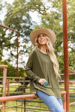 Weekend Ease Pocket Top