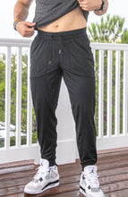 Burlebo Men’s Performance Jogger